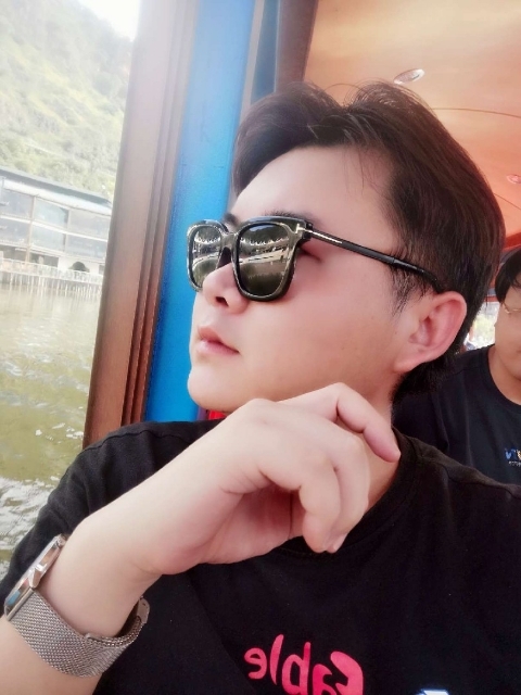 曲生的第二张照片--宜良闪婚服务中心